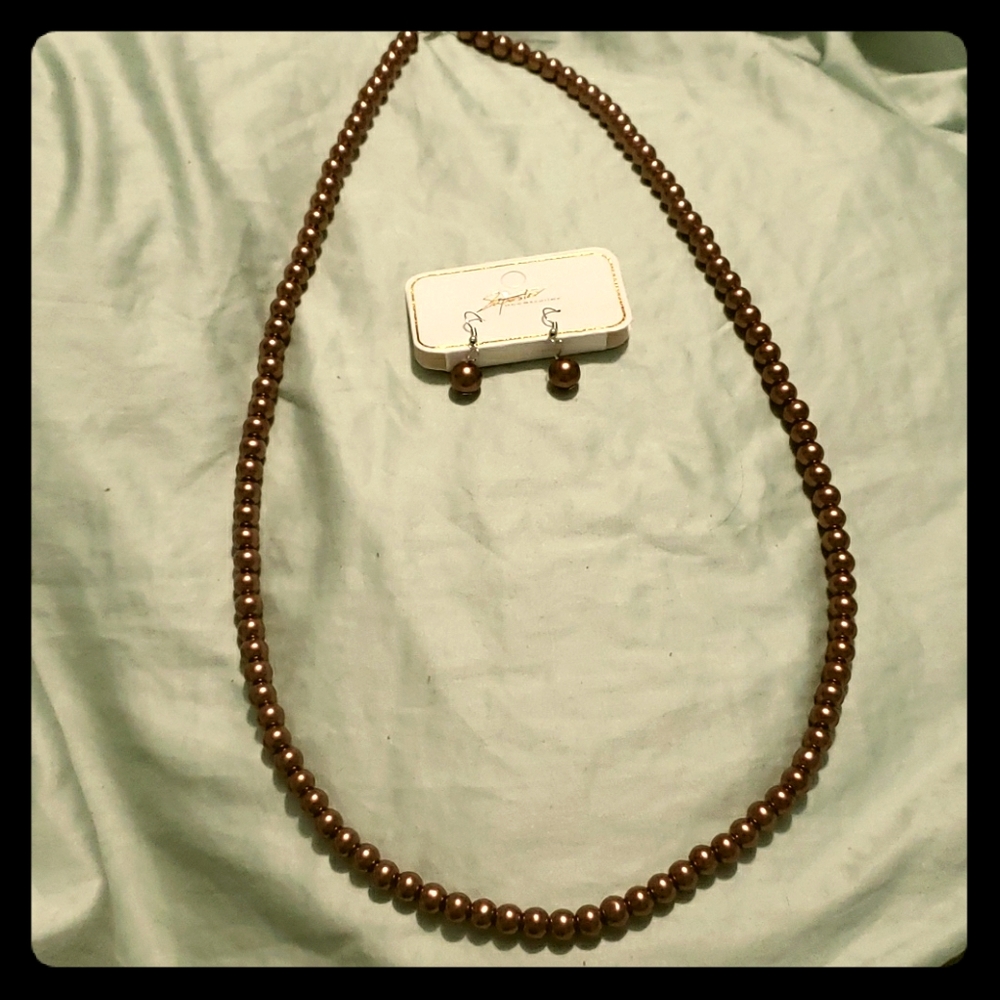 NEW Pearl Necklace and Earring Set in Copper